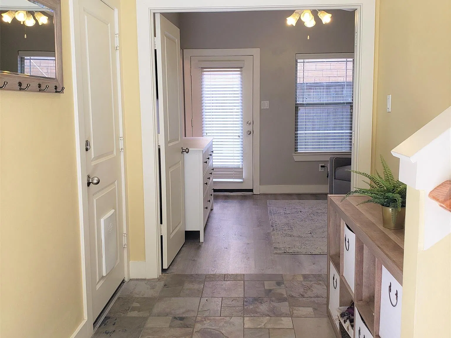 2 bed, 2.5 bath, 1766 sqft, $2,750 — Photo 2