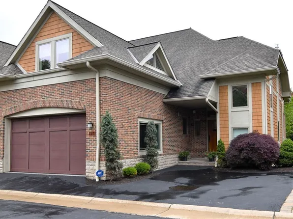 14 Kenilworth Mews, Cleveland Heights, OH 44106