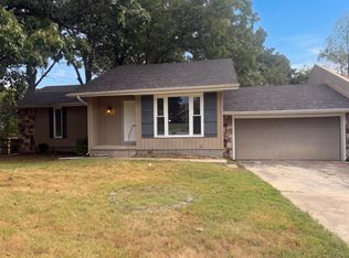 2179 E Barcelona Place, Springfield, MO 65804