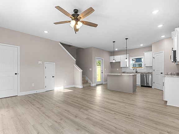 2nd image of 238 Beau Claire Cir