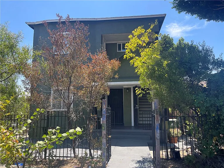 704 S Soto St — Photo 1