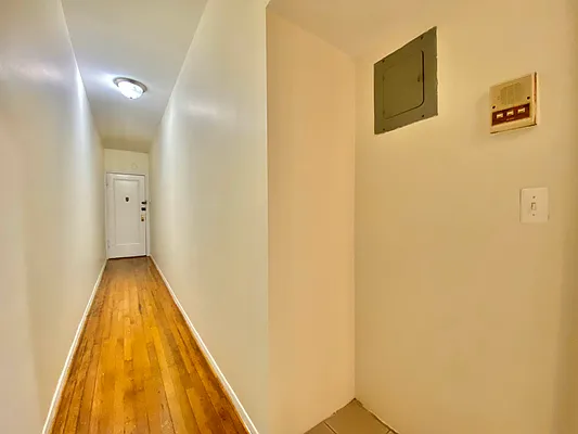 Rented by Astoria Realty | media 11