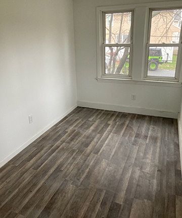2nd image of 148 3rd Ave S