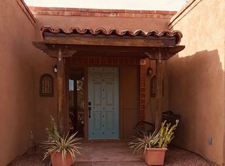 156 E La Soledad, Green Valley, AZ 85614