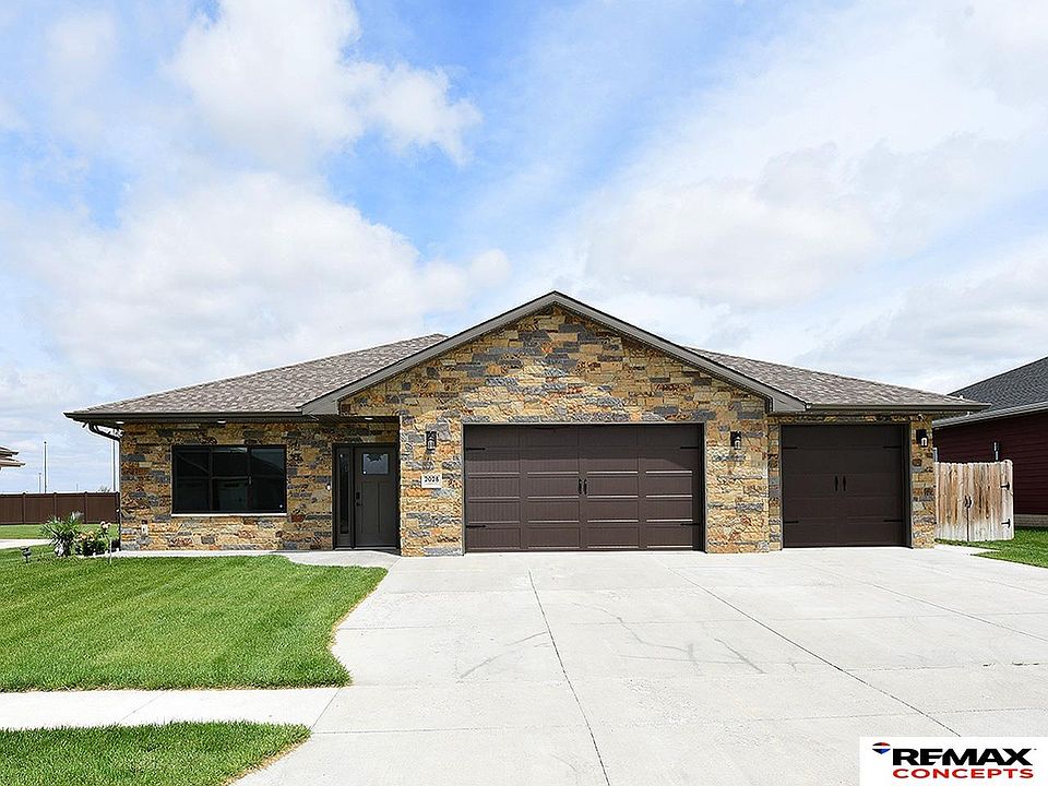 1st image of 2028 Eastgate Dr