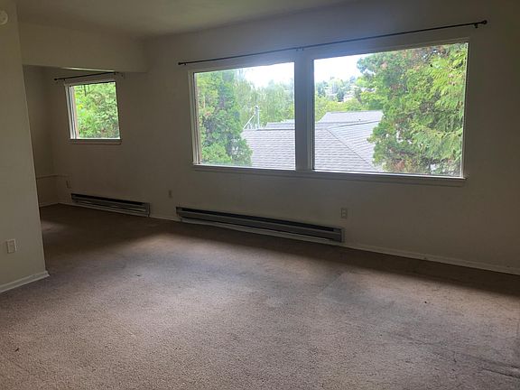 3rd image of 110 SE Dexter St #110