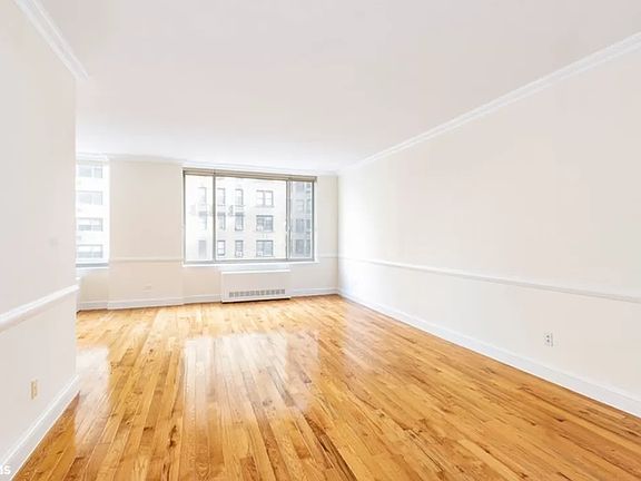 2nd image of 308 E 72nd St APT 11B