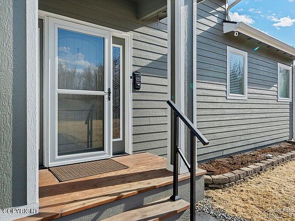 4th image of 703 S Tundra Flower Ln