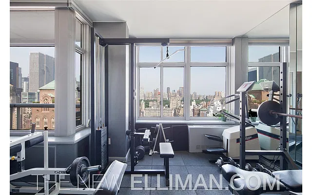 Sold by Douglas Elliman | media 15