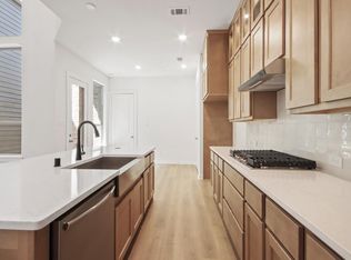 317 Fields Ln, Montgomery, TX 77316
