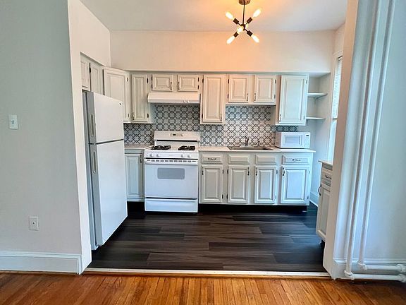 4th image of 114 Bloomingdale Ave APT 6