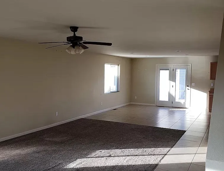 2405 N Water St — Photo 3