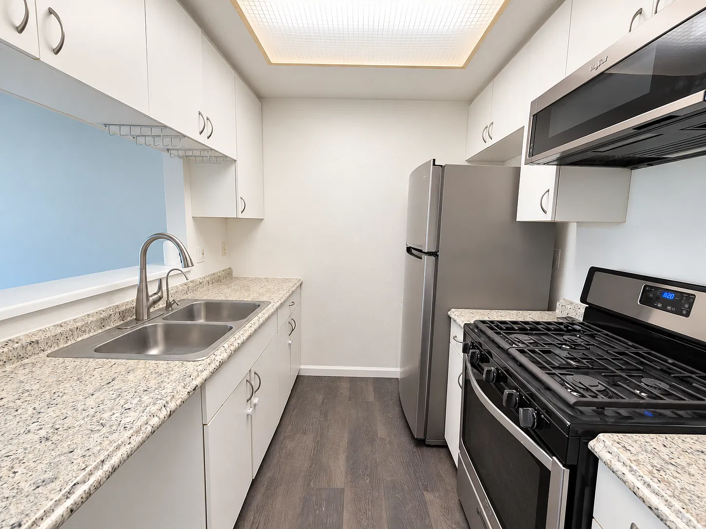 2 bed, 862 sqft, $2,385 — Photo 4