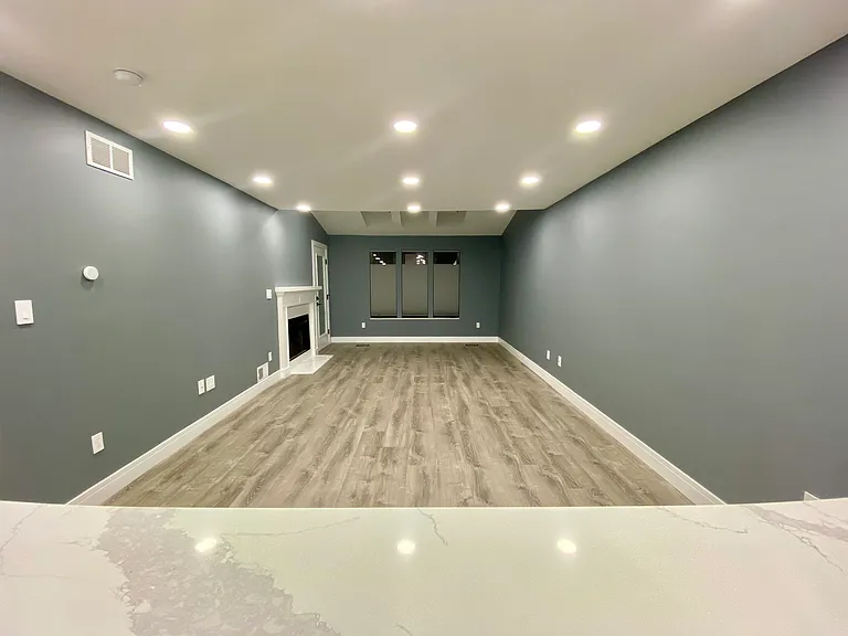 793 Spinnaker Ct — Photo 4