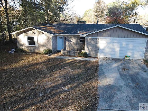 4th image of 1 Green Oaks Pl