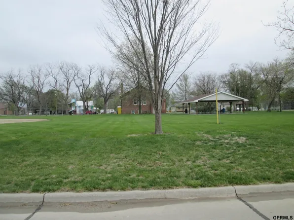 409 Main St, Manley, NE 68403