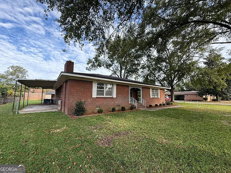 412 Roberson St — Photo 18