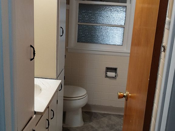 2nd image of 1360 N Hancock St