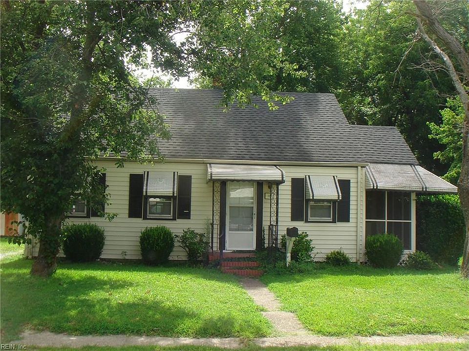 1st image of 15 Mohawk Dr
