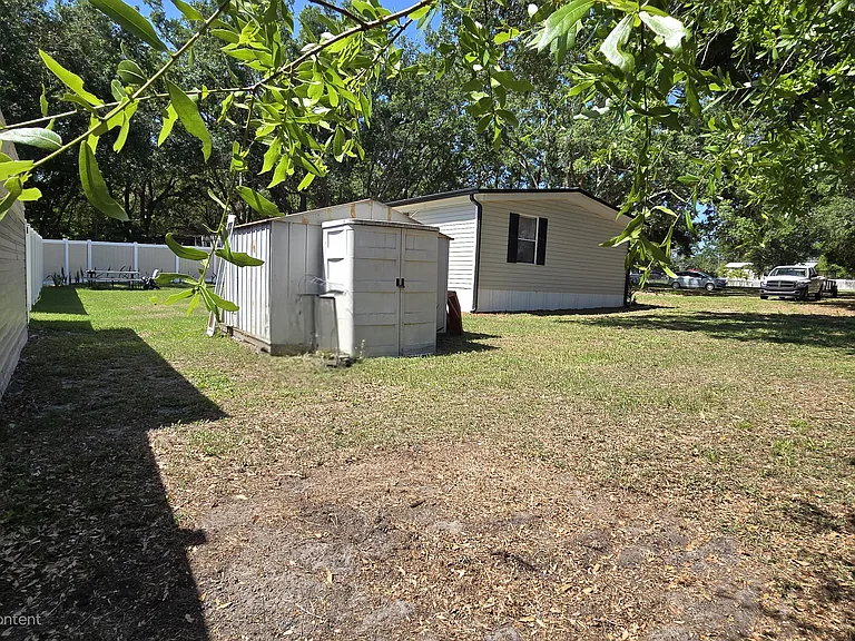 Backyard
"Fully fenced backyard _ ideal for pets, entertaining, or relaxing."