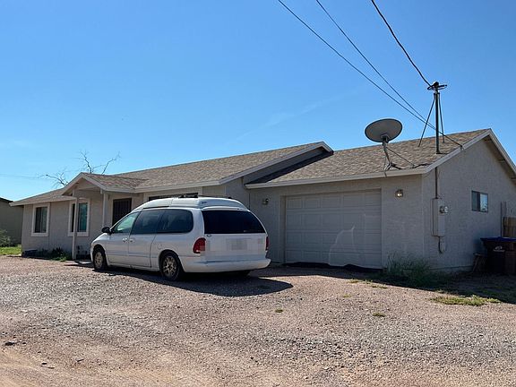 2nd image of 393 N Saguaro Dr