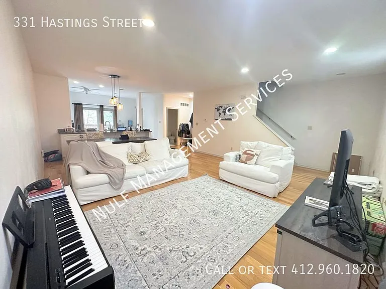 331 Hastings St — Photo 3