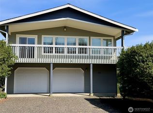 712 S Sand Dune Ave SW, Ocean Shores, WA 98569