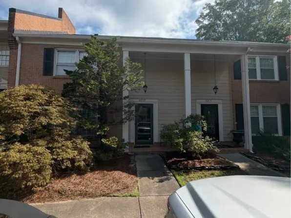 6869 Dumbarton Dr, Charlotte, NC 28210