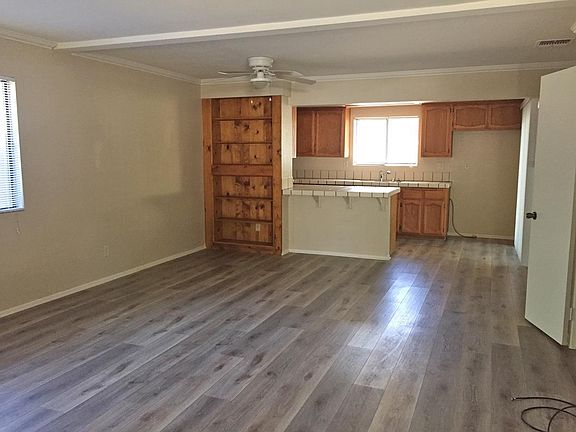 2nd image of 15634 Calle Hermosa