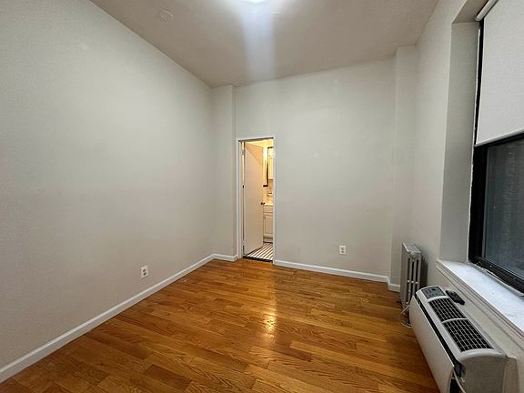 4th image of 11 E 32nd St APT 5C