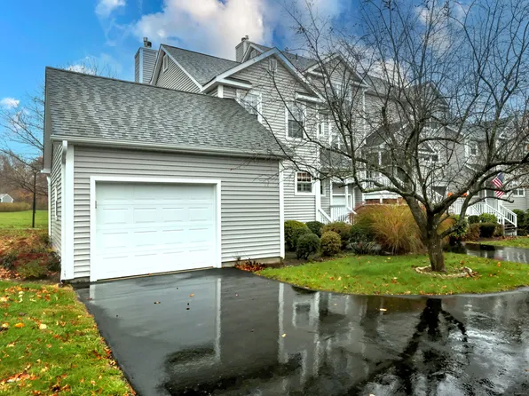 1301 Winslow Drive #1301, Watertown, CT 06795