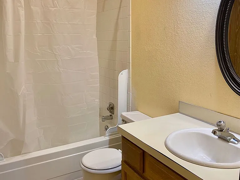 1111 S Garrison St #104 — Photo 12