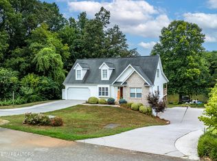 1520 Sequoia Dr, Maryville, TN 37801