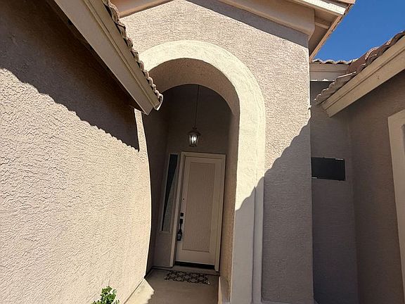 2nd image of 3260 E Isabella Ave