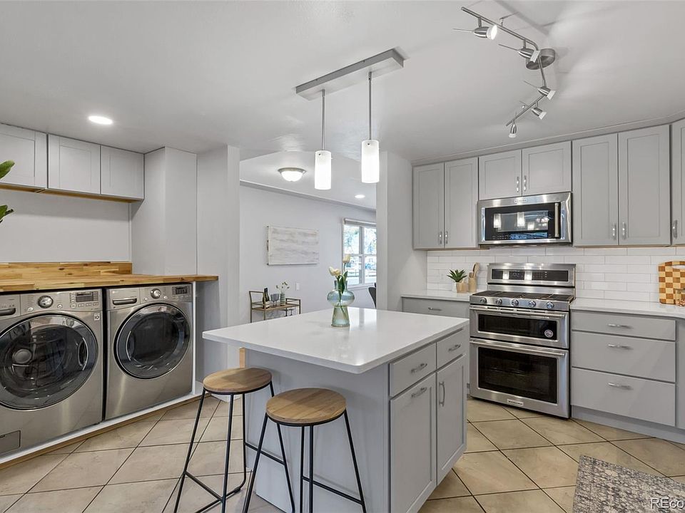 1st image of 3180 W Amherst Avenue