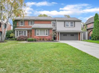 504 Pemberton Rd, Grosse Pointe Park, MI 48230