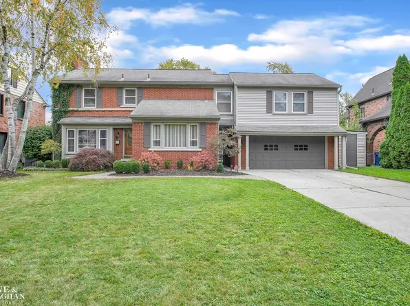 504 Pemberton Rd, Grosse Pointe Park, MI 48230