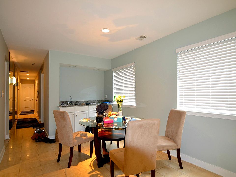 Dining area adjacent to the kitchen