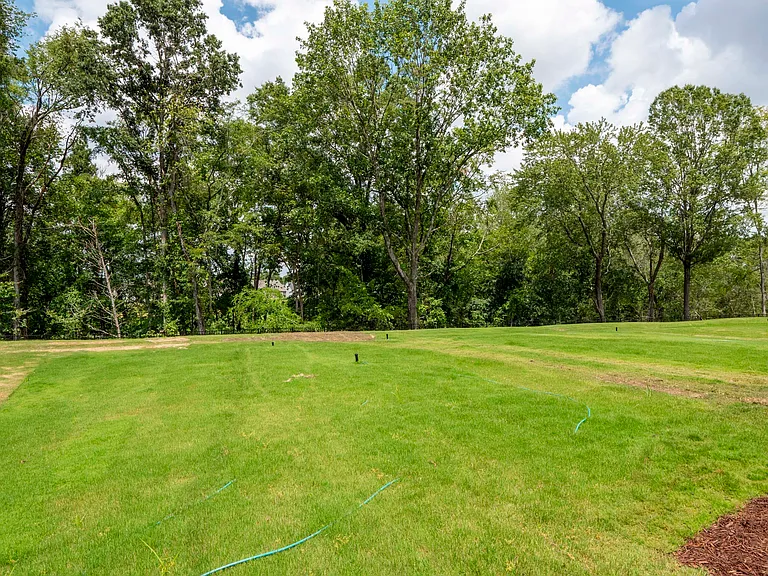 12121 Bradshaw Ct — Photo 2