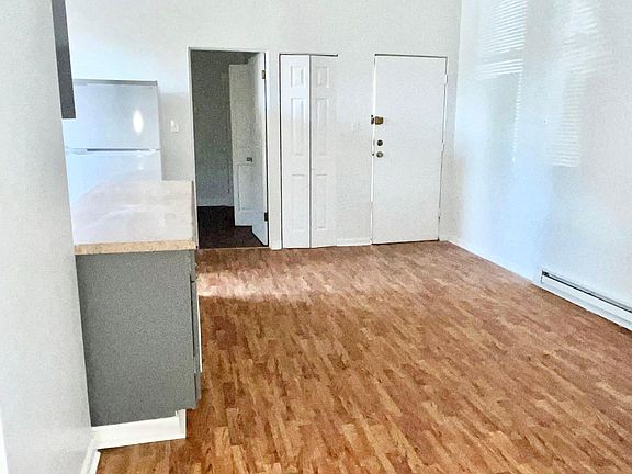 2nd image of 2700 S Hamlin Ave #1R