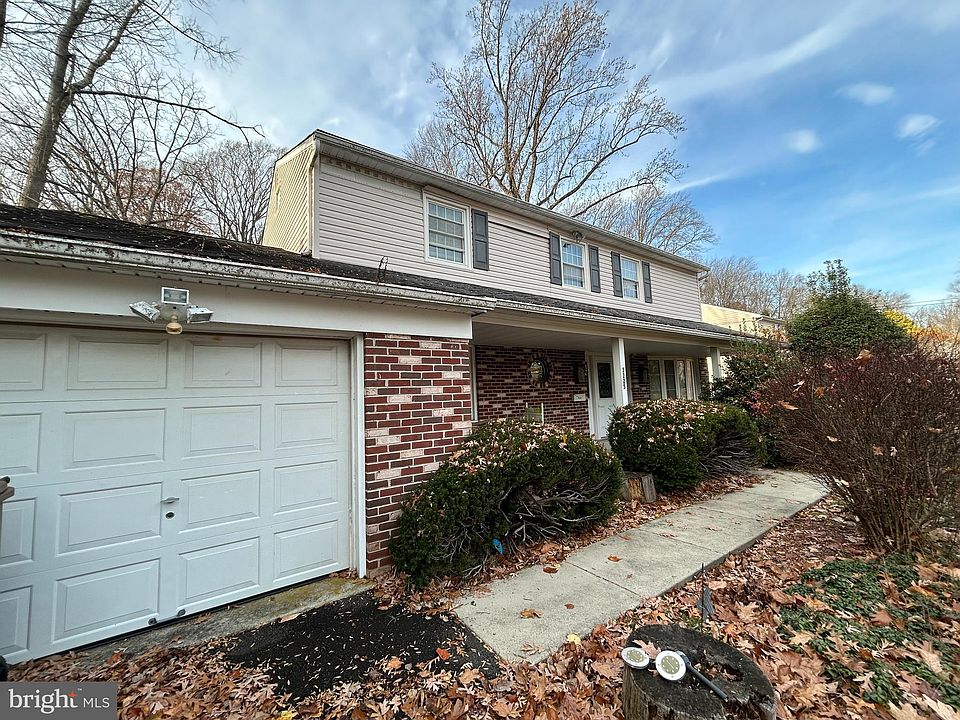 1st image of 3225 Burn Brae Dr