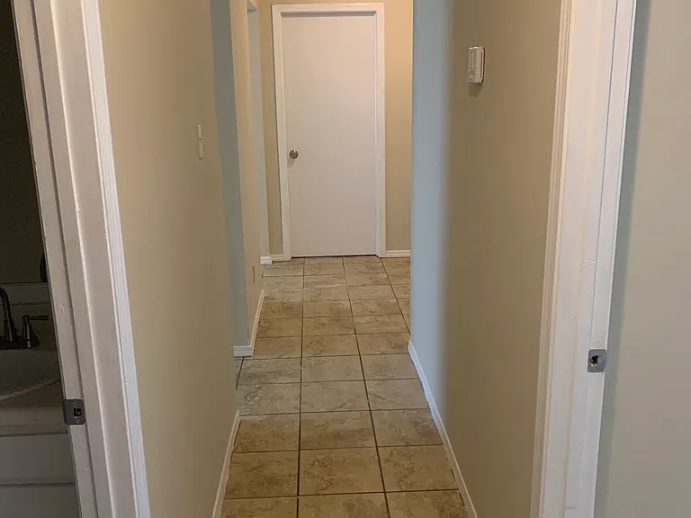 Shadow Wood Dr — Photo 3