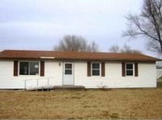 328 E Monroe St, Burrton, KS 67020