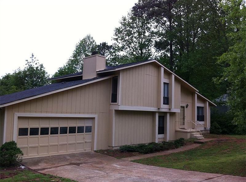 1st image of 2635 Big Oaks Dr SW