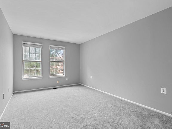 3rd image of 3662 Alpen Green Way