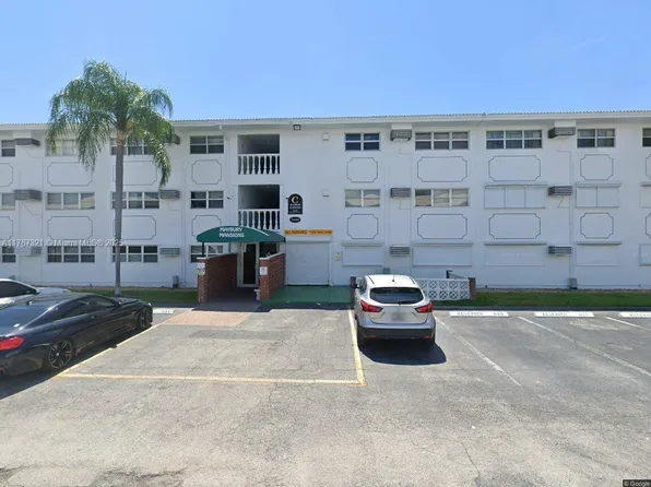 5200 NE 24th Ter #C-321, Fort Lauderdale, FL 33308