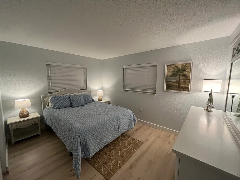 299 E Central Blvd #3 — Photo 11