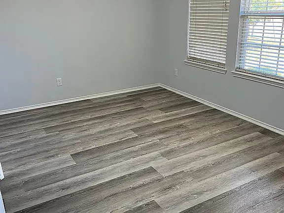 1417 Nicholas Dr — Photo 9