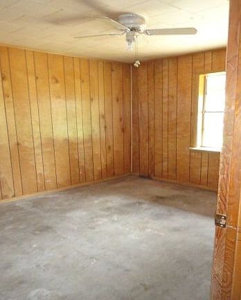 4th image of 1415 Douglas Ave