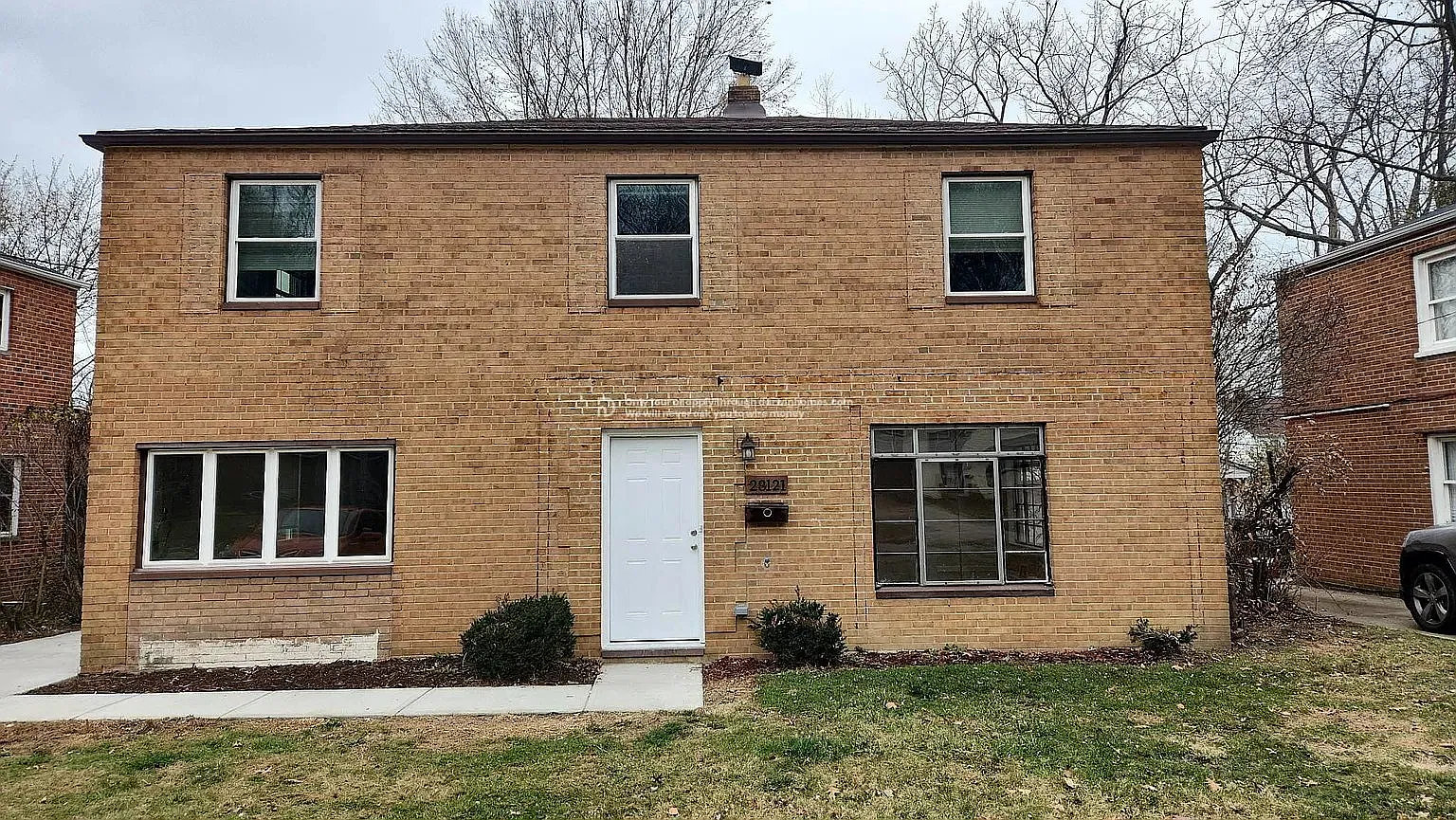 4 bed, 1.5 bath, 1786 sqft, $1,750 — Photo 1